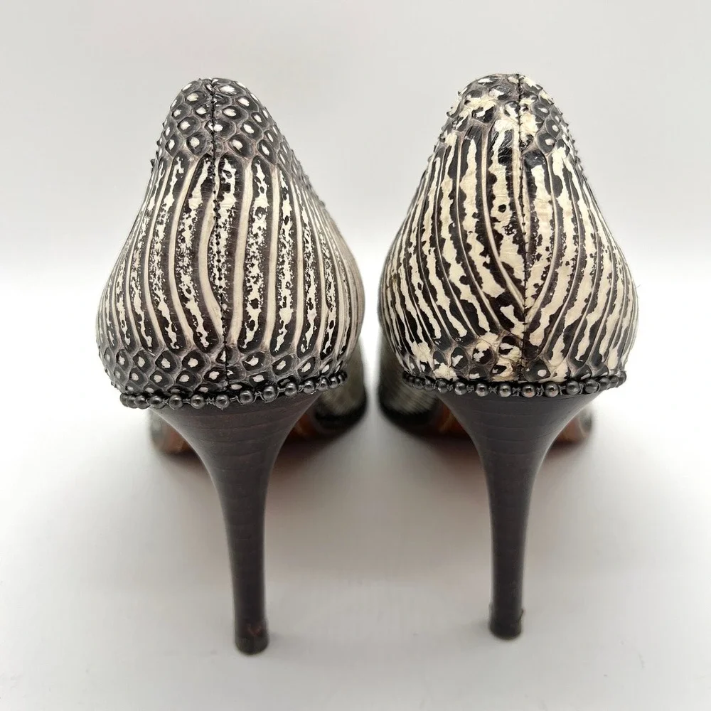 COACH Pumps Women 6 Black White Snakeskin Print Stiletto Pointed Toe Beadchain